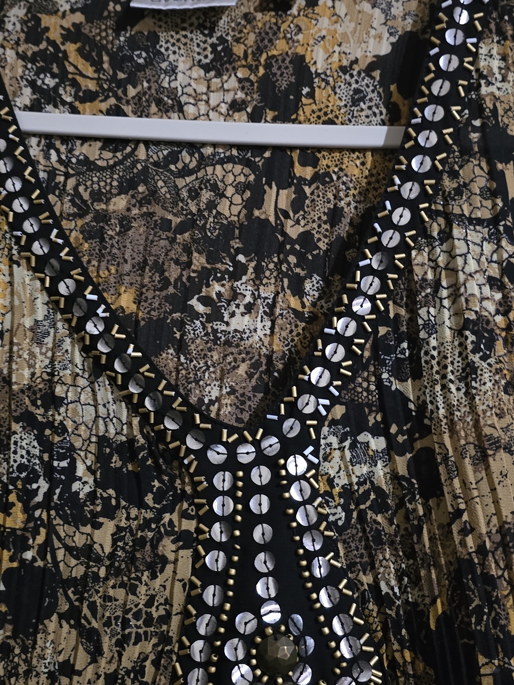 Avenue Black and Tan Embellished V-Neck Tunic / Plus Size 22/24